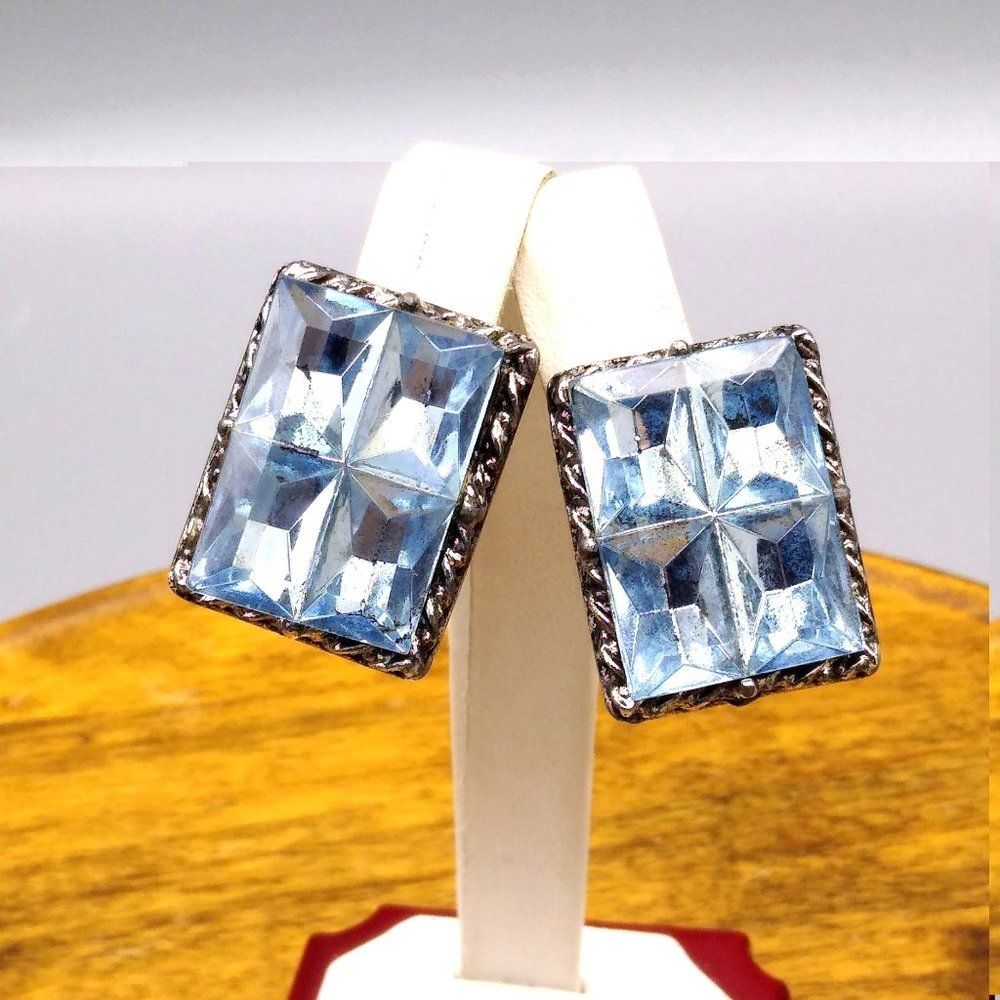 Vintage Glam Geometric Earrings, Blue Foil Backed Rhinestones Sparkle in Silver